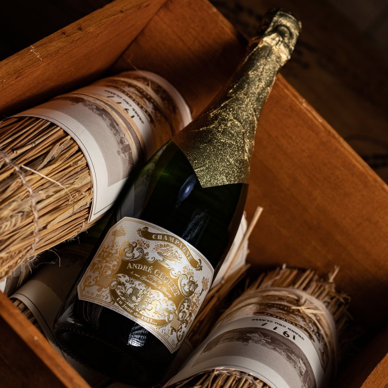 SPARKLING WINE